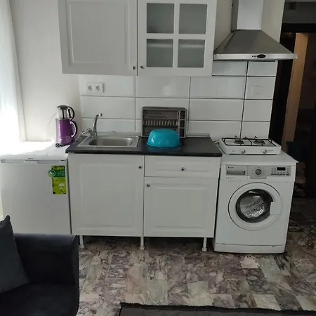 Arya * Ayvalı